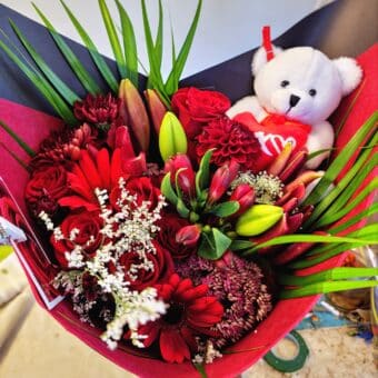 Valentines Bear and Blooms